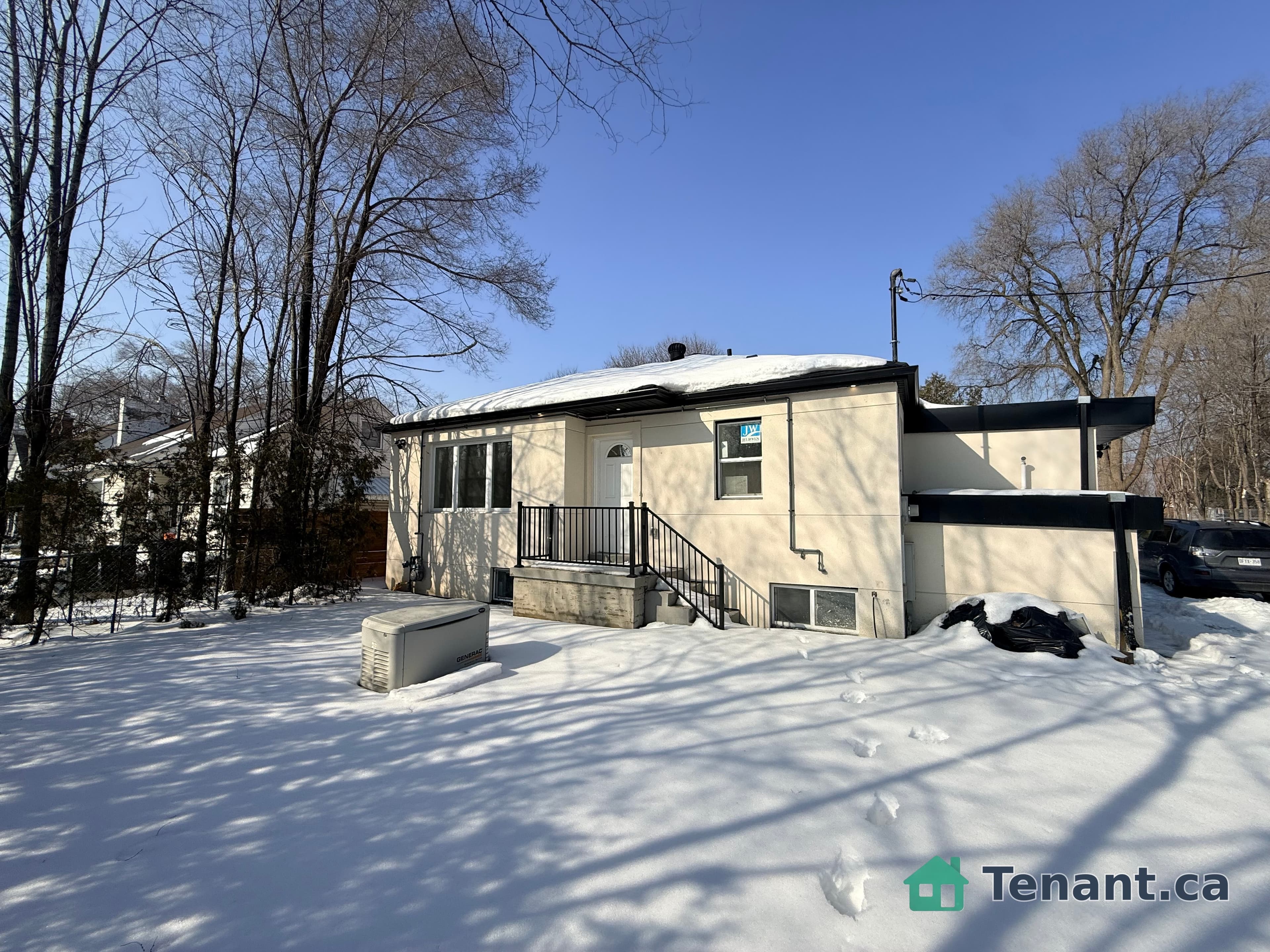 34 Touraine, North York, ON